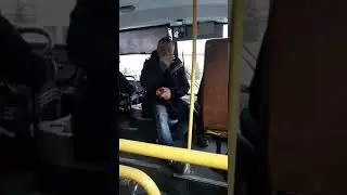 "Вот такие молодые люди едут в маршрутках с утреца..." Санкт-Петербург.