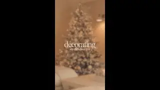 decorating my christmas tree 🎄🌟
