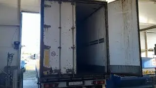 замена ворот на прицепе шмитц #дальнобой #ворота #ремонтприцепа