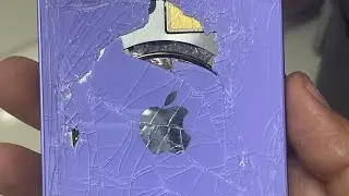 iPhone 12 lila destruido