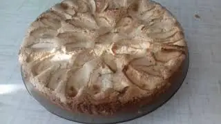 Шарлотка с яблоками. Легко и просто. Простой рецепт