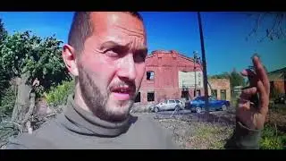 Укуренный старьевщик с отрешенным взглядом..