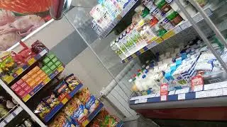 Мирей Матье в Минске(!!)...... за кассовым аппаратом.
