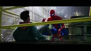 Spider man shows butt lol(SUS)