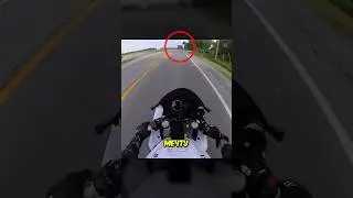 Байкер сделал трюк😱