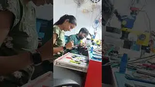 @Mobics #lady #tech #love