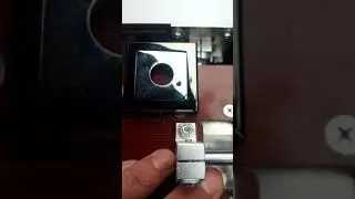 Каретка для фрезеровки под петли и замкИ