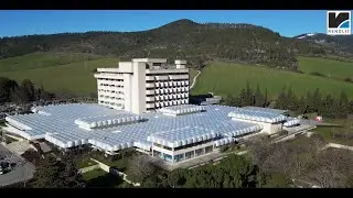 Refurbishment of iconic Ubarmin Clinic in Spain with 𝗥𝗘𝗡𝗢𝗟𝗜𝗧 ALKORPLAN Classic by Jacar Montajes
