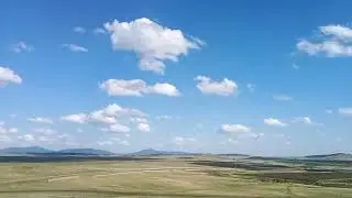 мелкосопочник ,сильный ветер