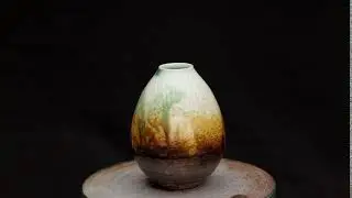 0093 No.210 Rust Vase
