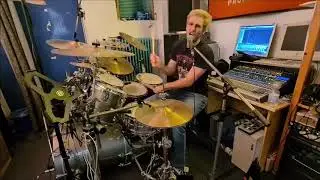 Ghost - Badflower (Drum & Vocal Cover)