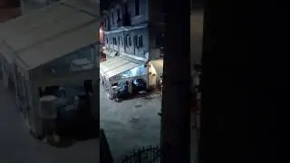 3/10/20 ore 00:50 nel bar Dolcevita non si osserva la distanza tra i clienti - abbracci senza masche