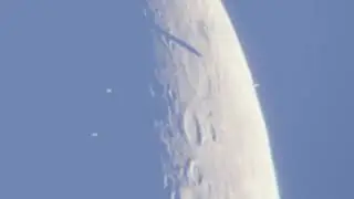 100% REAL UFOS PATROLLING THE MOON!! NO FAKE!!!