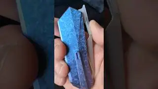 Epic Shiny Blue Knife 