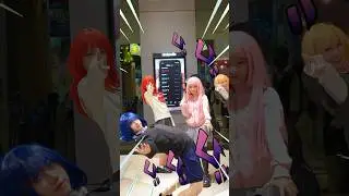 Enter the box Jojo ! ! ! 