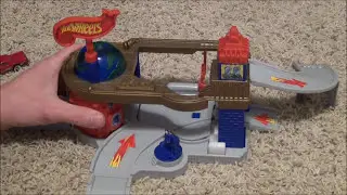 Hot Wheels Rock & Roll Cafe Playset - Put Together and Features