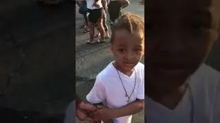 Andrew Crying when he got off the ride .aw poor baby 👶 🍼 run to mima 🤣
