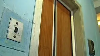 История о том, как 2 девочки застряли в лифте