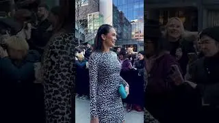 ELEGAN! LUNA MAYA DI NYFW 2023 BERSAMA MICHAEL KORS 