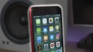 Costruisco l'iPhone 7 ROSSO con schermo NERO!