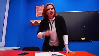 МАША ВИДЁТ СЕБЯ КАК УЧИЛКА!!!