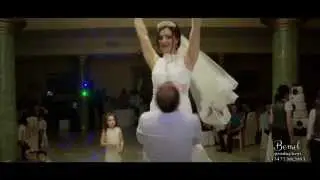 Փեսայի անչափ ինքնատիպ կատարումը նվիրված իր սիրելիին: Մերուժ և Լիլիթ:
