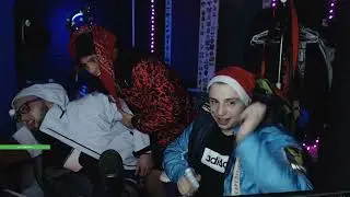Маки Ашер ударил Влада Гантелю битой