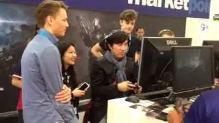 Suda 51 plays Dutch indie game The Flock