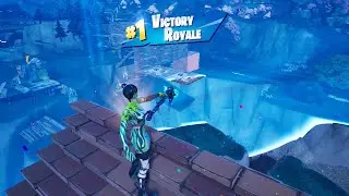DESIGNER TSUKI+MINTY PICKAXE FORTNITE GAMEPLAY!! 