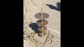 Золотая подставка под свадебный торт