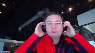 Surface Headphones 2+ for Business Teams Meeting Starbucks Test