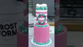 Tiered Christmas wreath Cake 🎄 