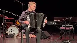 KASHUTA Volodymyr Love is de KASHUTA Volodymyr