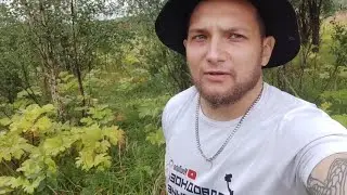 ШУРФ ФУНДАМЕНТА В ДОЖДЬ. ПОИСК С МЕТАЛЛОИСКАТЕЛЕМ 