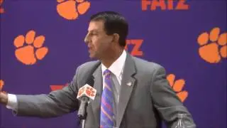 Dabo Swinney blasts reporter using 