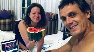 МАКИЕВСКИЙ ВЕРНУЛСЯ,ДНИЩЕ И ПОССИНГАПУРСКИЙ СИНДРОМ