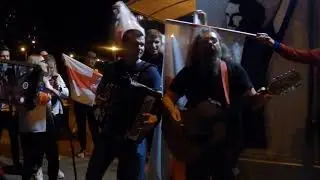 Аляксандр Памідораў у дворыку Плошча Перамен. 