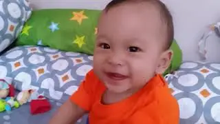 Mengajak Bayi Bermain | Bayi usia 7 bulan
