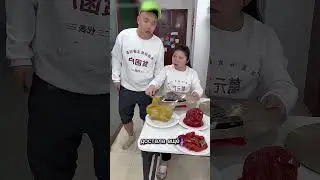 Mom didn't give Dad a chicken kebab! 🍗