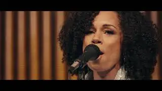 Geoffrey Keezer Trio (feat. Gillian Margot) - You Stay With Me
