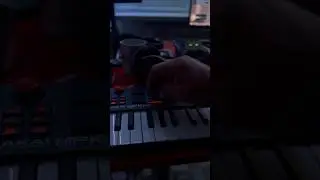 Make a beat with AKAI MPK mini and M-Audio Keystation 49 MK3