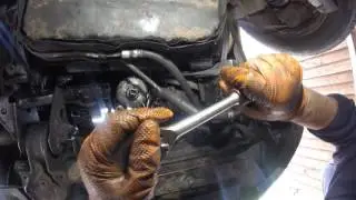 Chrysler Voyager 2.8 crd fuel filter replacement / Замена топливного фильтра Chrysler Voyager 2.8