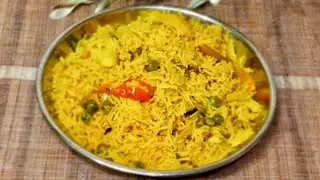 Matar Pulao Recipe। Fresh Matar Pulao। Green Peas Pulao। Pressure Cooker Pulao । आलू मटर पुलाव