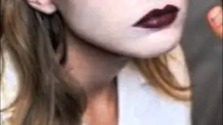 Avant Garde or Kiss Me ?