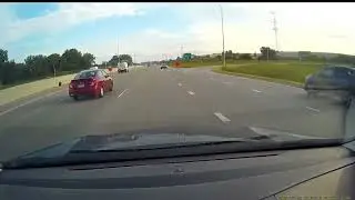 Falling tire on 35W