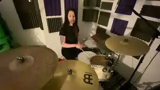 The best intro to any song ever? Cherub Rock