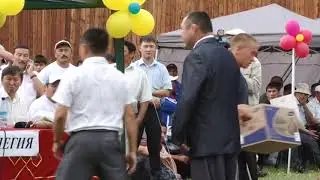 Наадым молодежь до 18 лет-2010 часть 4