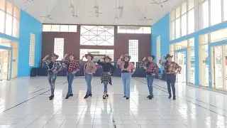 Dolly Would - Line Dance - Choreo:Willie Brown (SCO) - July 2024