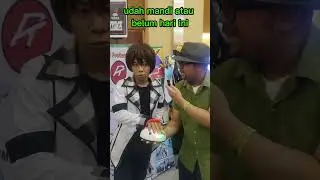 Wibu Mandi atau Enggak 