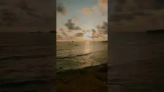 Story WA cukup buktikan saja,jika kamu serius, tak perlu berjanji untuk tidak meninggalkan 🐣🐤🐥